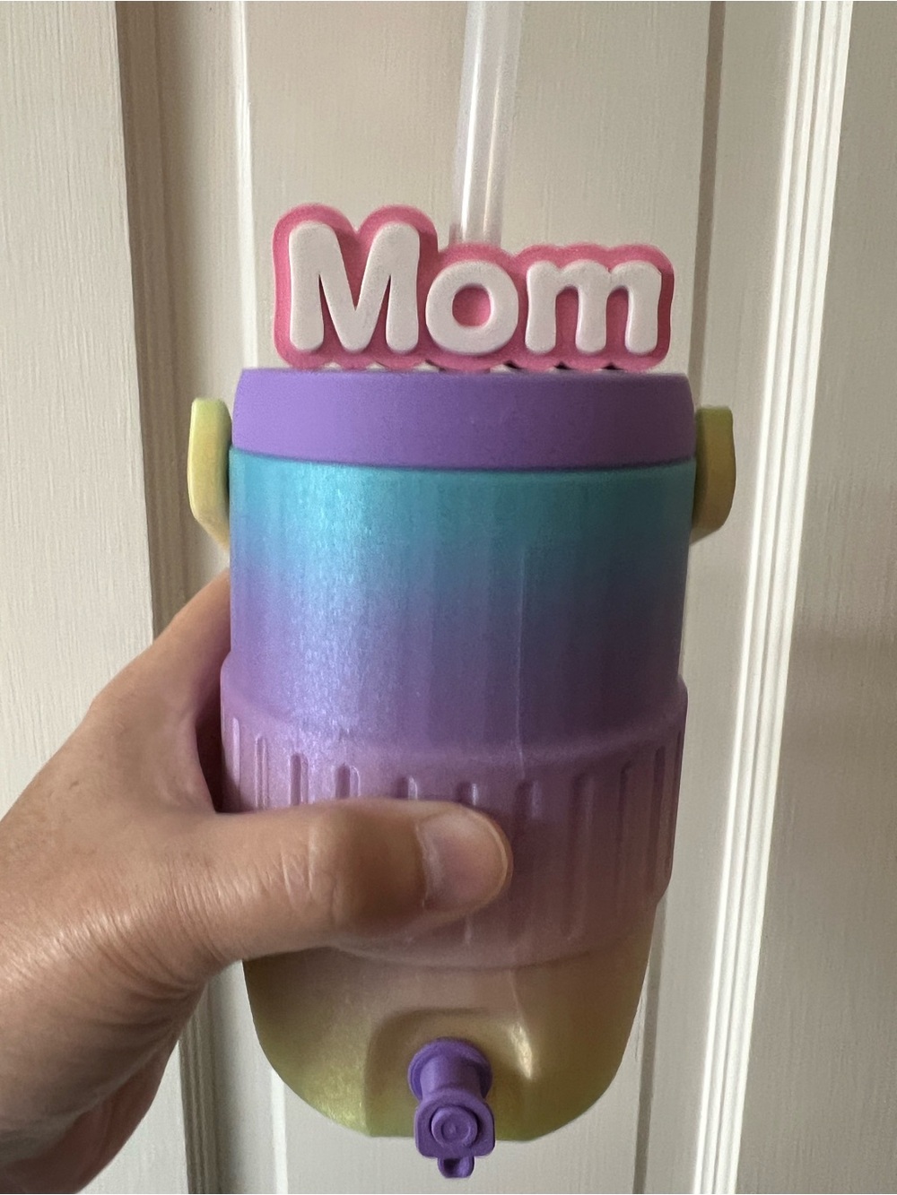 Viral water jug can holder with Mom straw topper